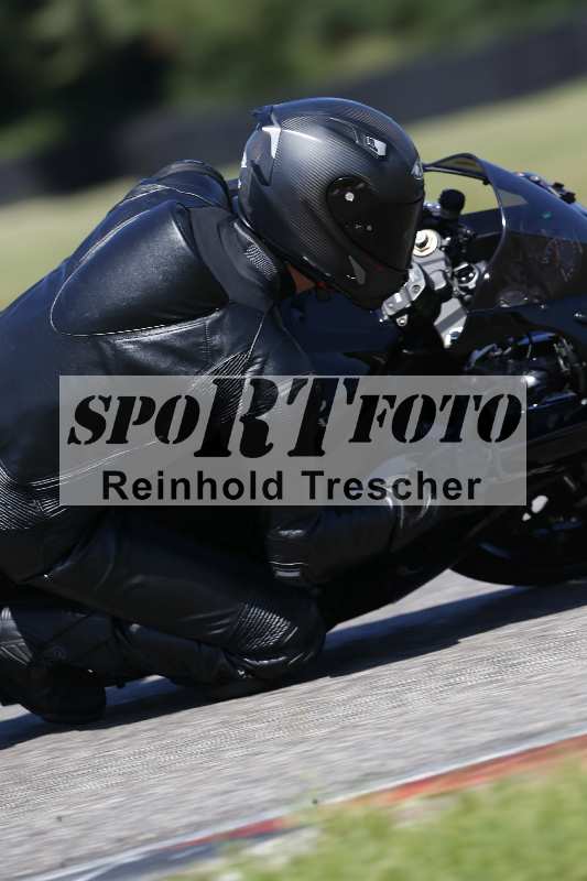 /43 08.08.2025 Discover the Bike ADR/Race 3 rot/536